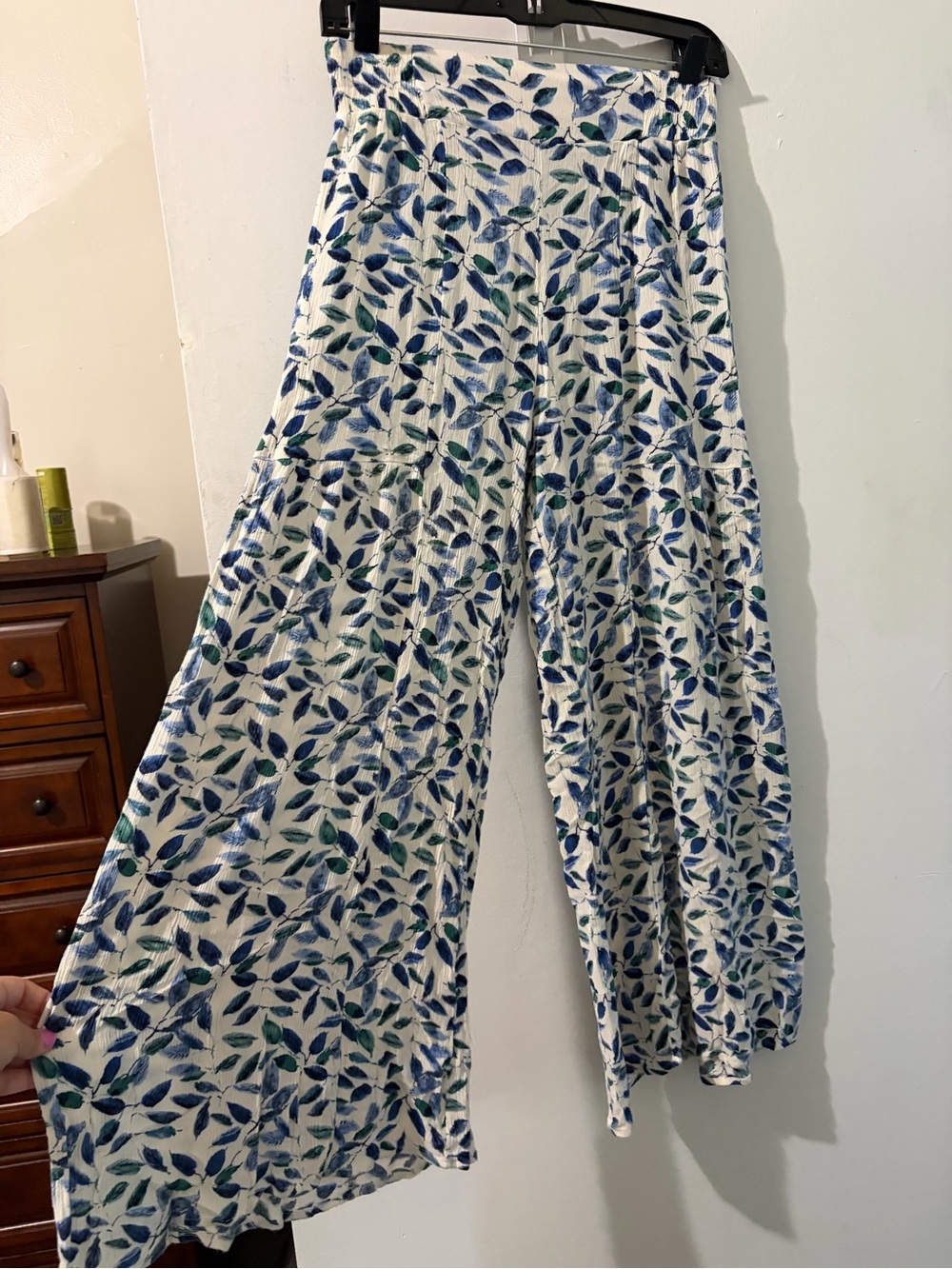 Kendall & Kylie White Wide Leg Pants with Blue & Green Leaf Print